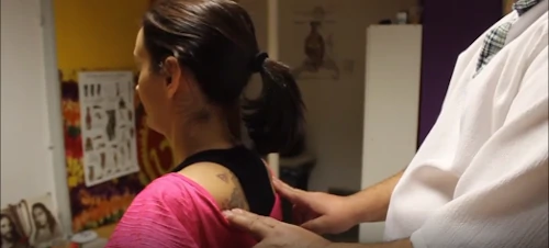 Masaje de cervicales con Shiatsu